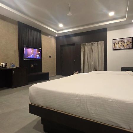 D Wayfarer Inn Resort Ероде Екстер'єр фото