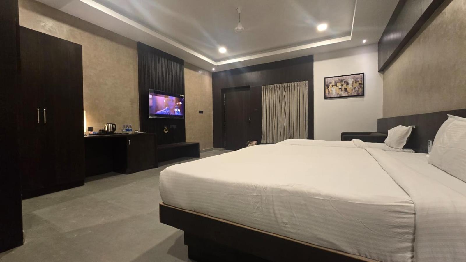 D Wayfarer Inn Resort Ероде Екстер'єр фото