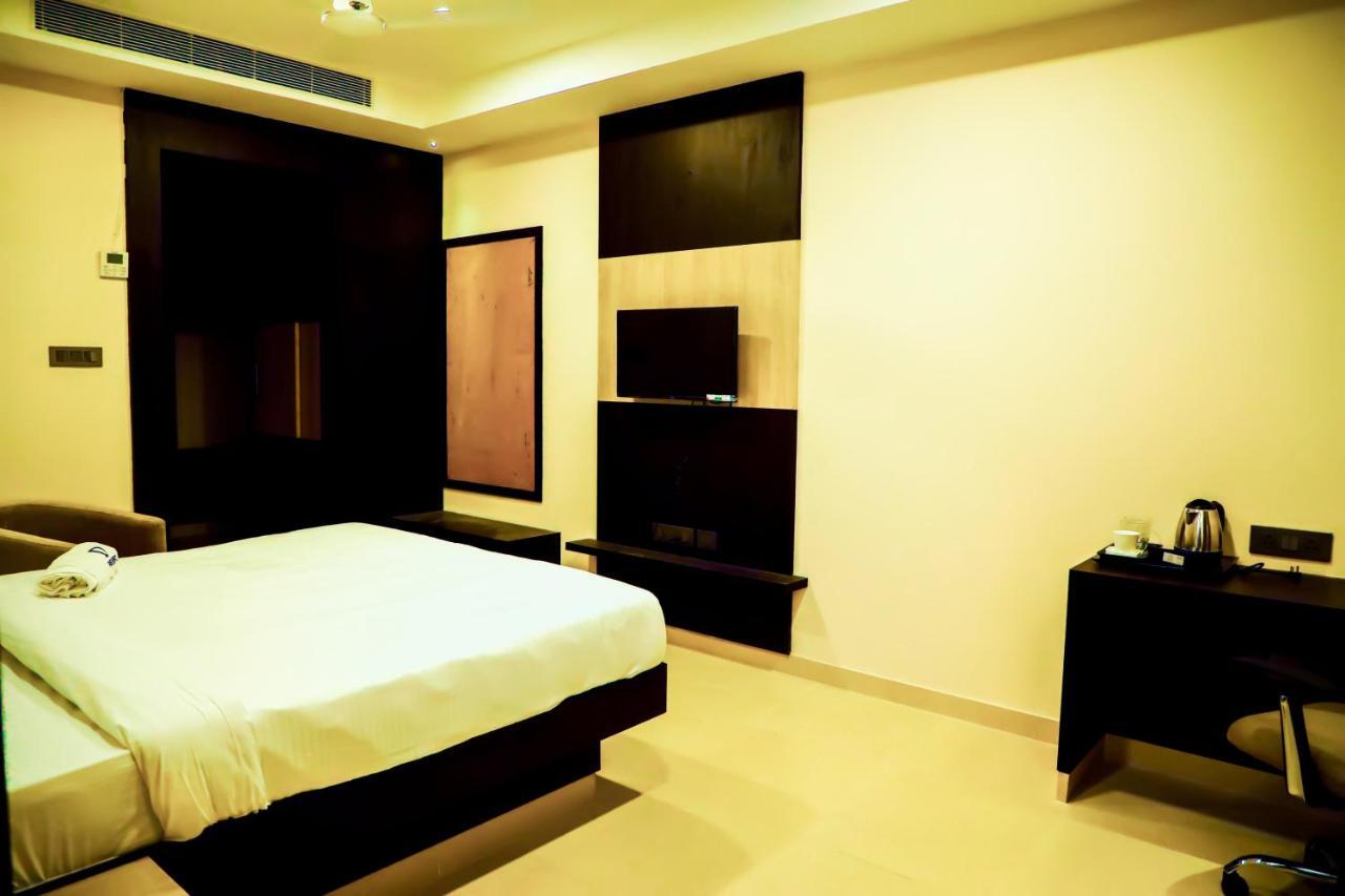 D Wayfarer Inn Resort Ероде Екстер'єр фото
