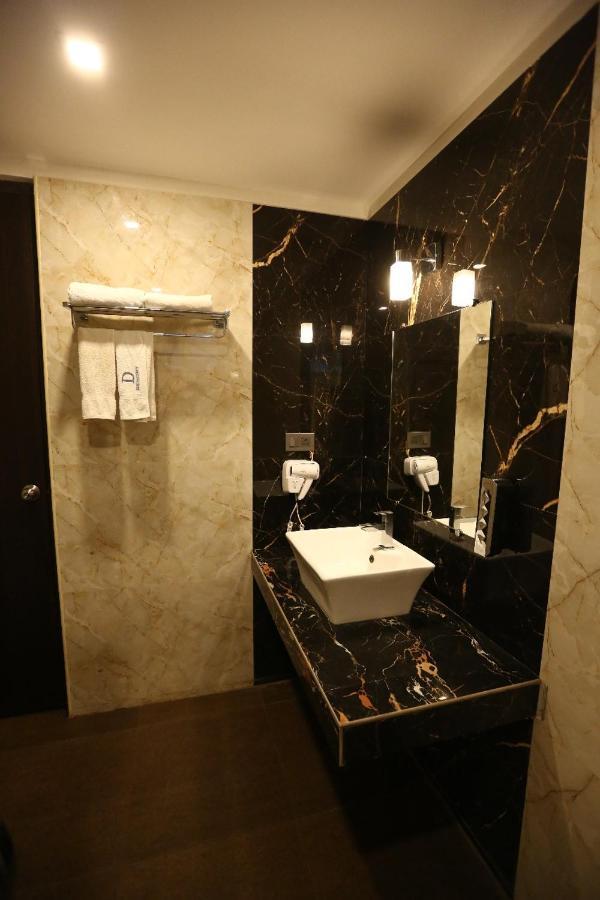 D Wayfarer Inn Resort Ероде Екстер'єр фото